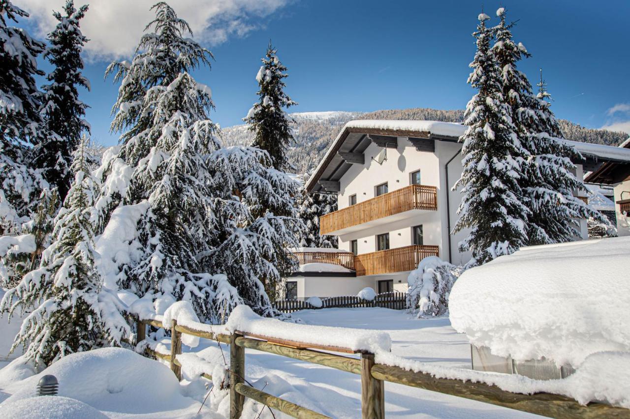 Rmg Roses Apartments Bad Kleinkirchheim Bagian luar foto